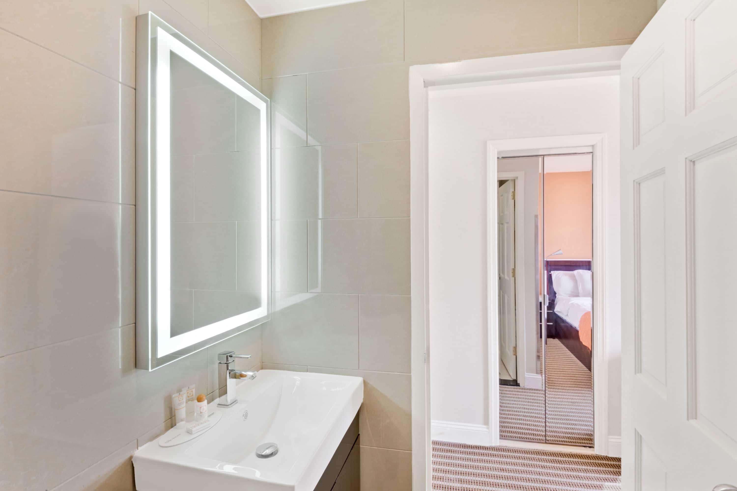 Howard Johnson By Wyndham Long Island City Ню Йорк Екстериор снимка
