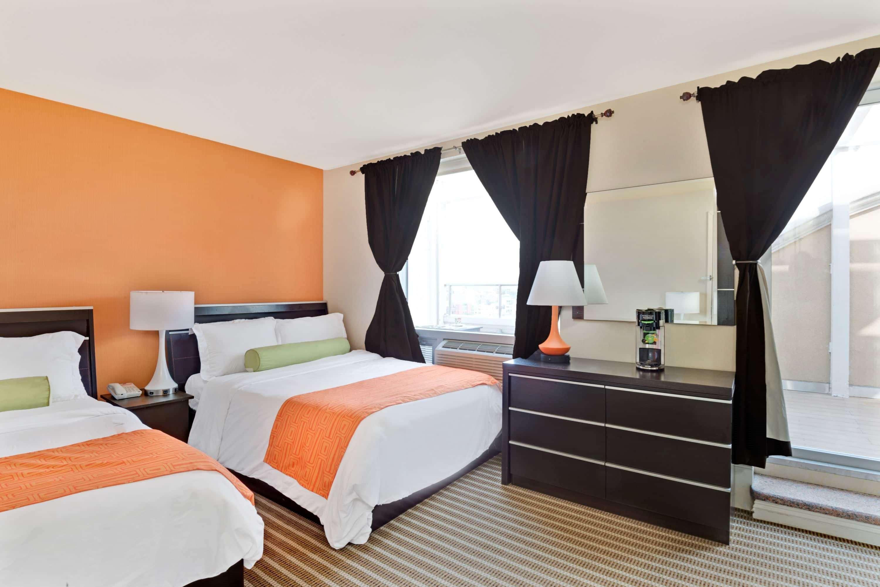 Howard Johnson By Wyndham Long Island City Ню Йорк Екстериор снимка